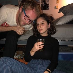 Meet your Posher, Maya